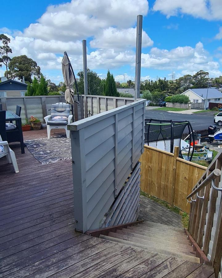 This Fabulous, Single-Level 3 Plus 1 Small Room With Folding Sofa Home Auckland Eksteriør bilde