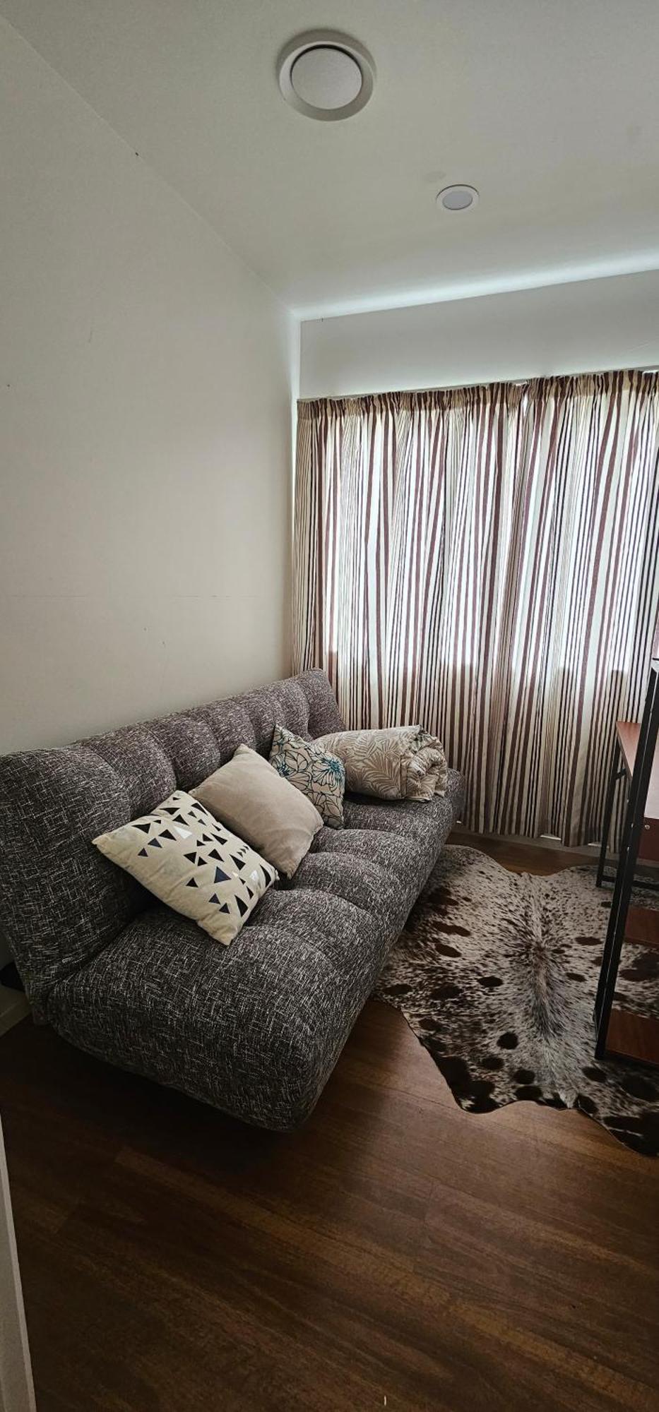 This Fabulous, Single-Level 3 Plus 1 Small Room With Folding Sofa Home Auckland Eksteriør bilde